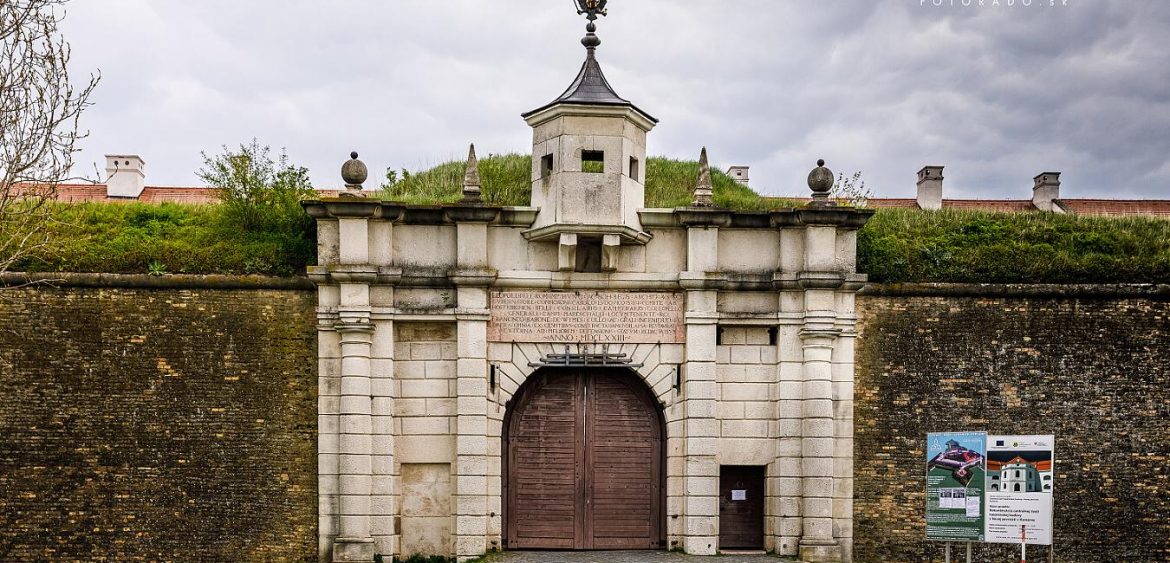 brána protitureckej pevnosti v Komárne
